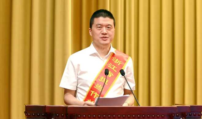 用好每一分钟，去拓市场闯新路——记人生就是搏·(中国区)官方网站党委书记、董事长袁仁军